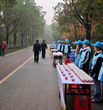 64bdb31ab83bacf41c666c58de983ba